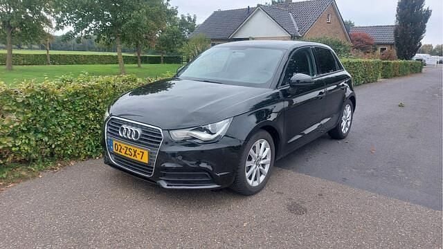 Zwart Gebruikt 2013 Audi A1 Sportback Hatchback | € 3.750 (Goede deal) - Afbeelding 1/4