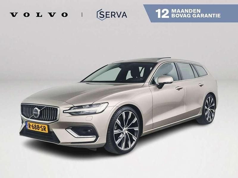 Grijs Gebruikt 2022 Volvo V60 Ultimate Stationwagen | € 29.995 - Afbeelding 1/4