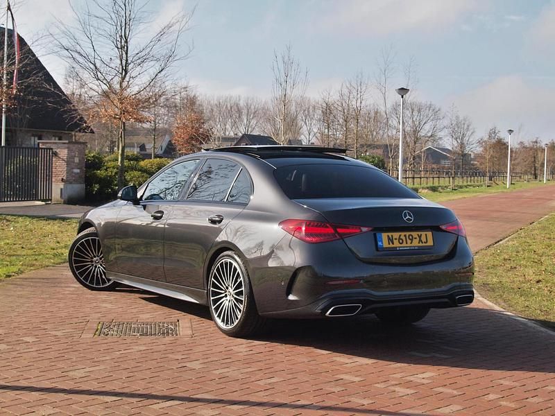 Occasion Mercedes C180 AMG line 2022 Grijs Sedan