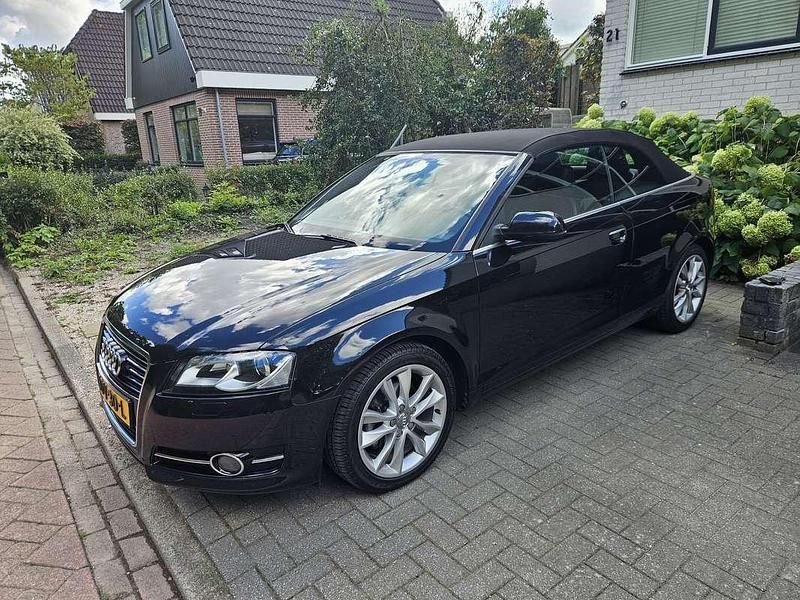 Zwart Gebruikt 2012 Audi A3 Cabriolet Ambition Cabriolet | € 9.950 (Eerlijke prijs) - Afbeelding 1/4
