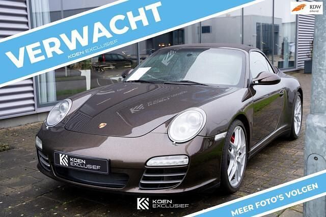 Bruin (metallic) Occasion 2009 Porsche 911 Carrera 4S Cabriolet Cabriolet | € 85.950 - Afbeelding 1/4