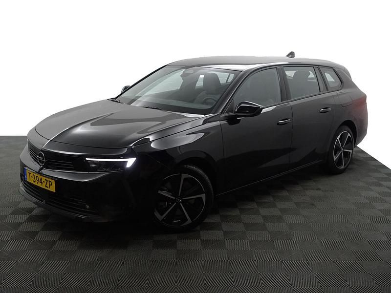 Occasion Opel Astra Dynamic 179 PK (131 kW) 2023 Zwart metallic Stationwagen
