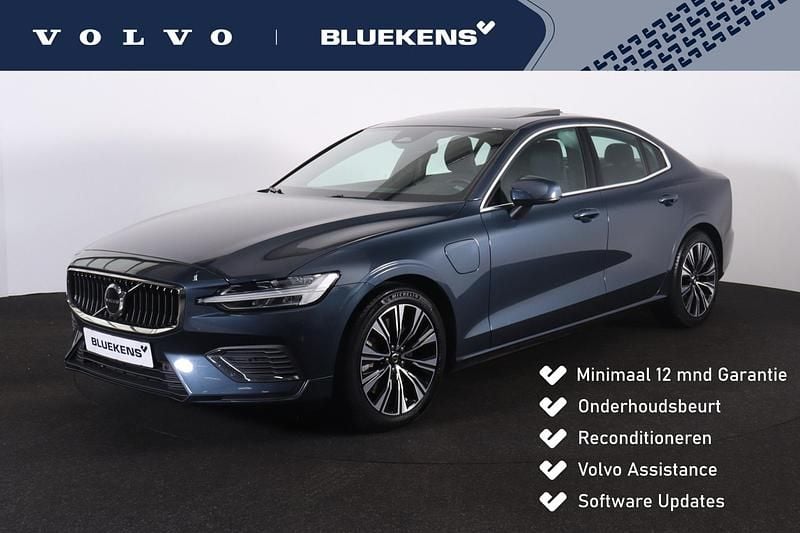 Blauw Gebruikt 2023 Volvo S60 Plus Sedan | € 37.900 (Goede deal) - Afbeelding 1/4