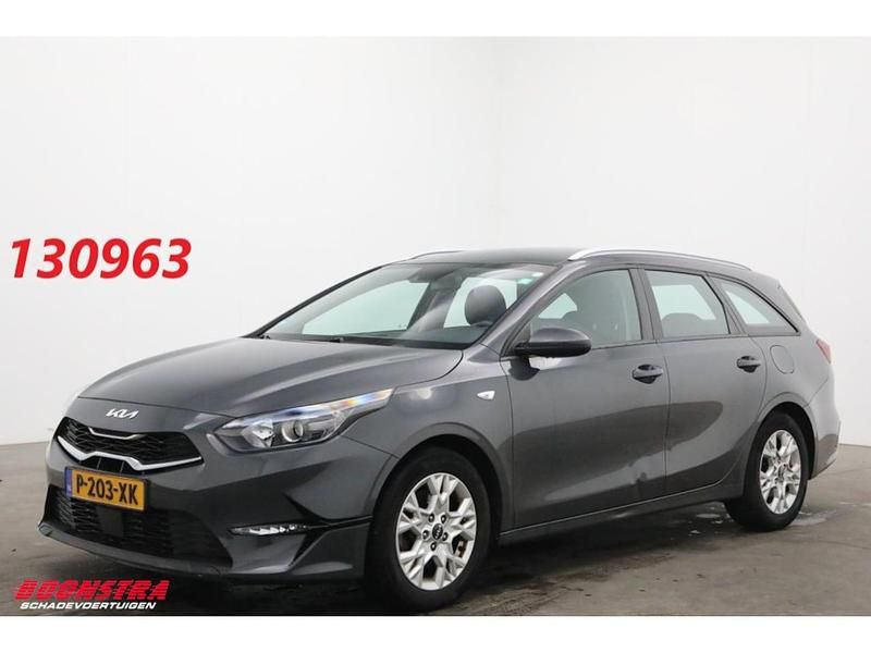 Grijs (parellak) Occasion 2022 Kia Ceed Sportswagon Comfort Stationwagen | € 10.950 (Super prijs) - Afbeelding 1/4