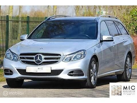 Grijs Gebruikt 2013 Mercedes E400 Avantgarde Stationwagen | € 23.950 - Afbeelding 1/4