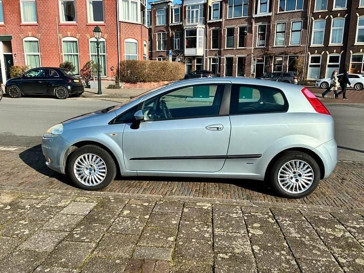 Occasion Fiat Punto Dynamic 65 PK (47 kW) 2007 Grijs Hatchback