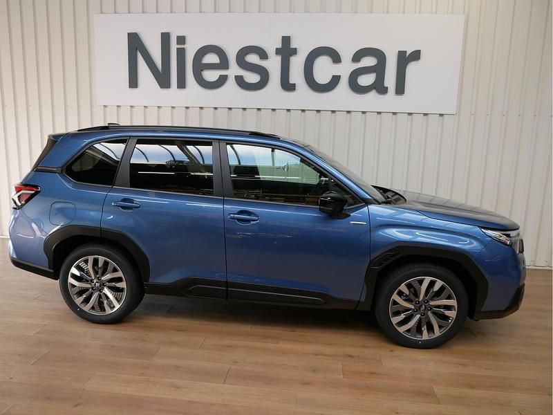 Nieuw Subaru Forester Premium 2026 Blauw SUV