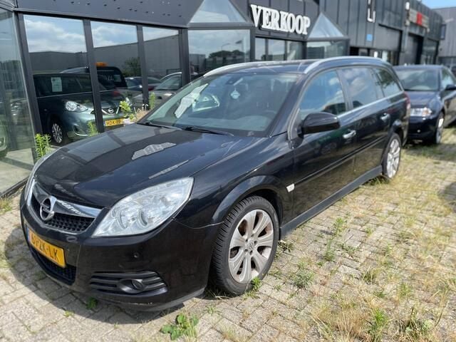 Zwart Gebruikt 2008 Opel Vectra Executive Stationwagen | € 950 (Super prijs) - Afbeelding 1/4