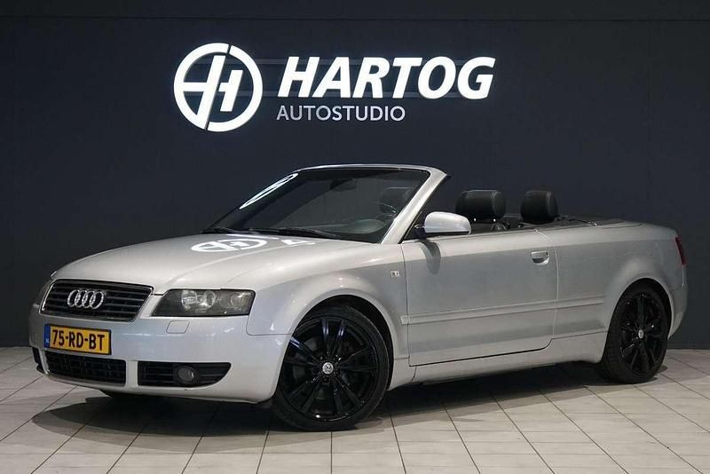 Grijs Gebruikt 2002 Audi A4 Cabriolet Cabriolet | € 1.000 (Super prijs) - Afbeelding 1/4