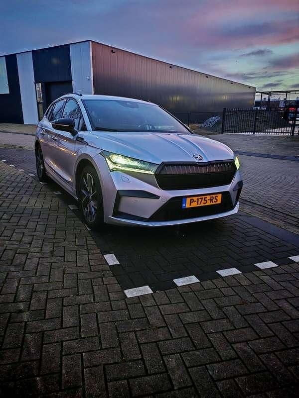 Occasion Skoda Enyaq iV 131 kW (179 PK) 2022 Zilver SUV