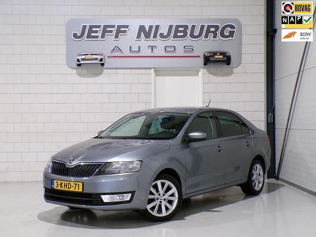 Grijs Gebruikt 2013 Skoda Rapid Business Line Hatchback | € 7.999 (Eerlijke prijs) - Afbeelding 1/4