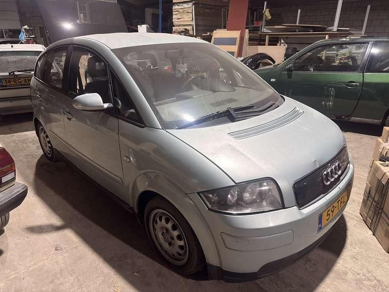 Groen Occasion 2001 Audi A2 Hatchback | € 695 (Super prijs) - Afbeelding 1/4