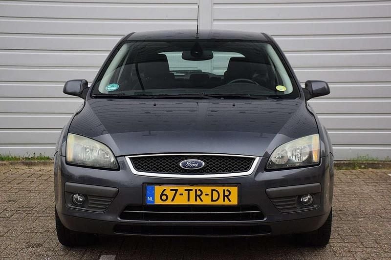 Occasion Ford Focus 146 PK (107 kW) 2007 Grijs (metallic) Hatchback