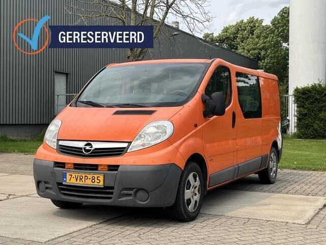 Oranje Gebruikt 2011 Opel Vivaro Van | € 5.750 (Duur) - Afbeelding 1/4