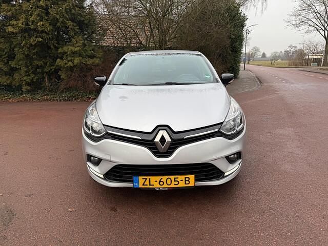 Occasion Renault Clio IV LIMITED 90 PK (66 kW) 2019 Grijs Hatchback