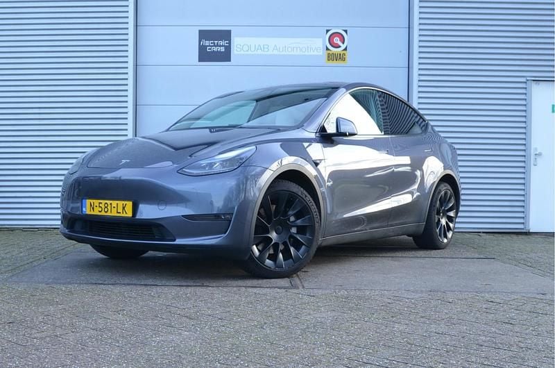 Grijs (metallic) Occasion 2021 Tesla Model Y Long Range AWD SUV | € 29.500 (Eerlijke prijs) - Afbeelding 1/4