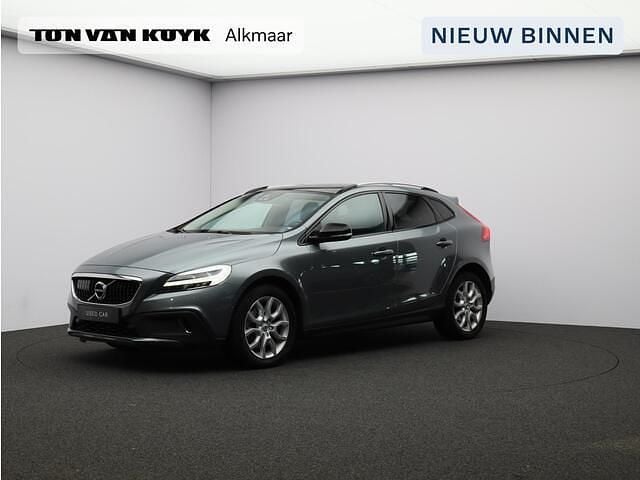 Grijs (metallic) Gebruikt 2019 Volvo V40 CC Stationwagen | € 18.950 (Eerlijke prijs) - Afbeelding 1/4
