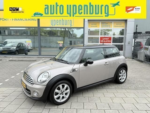 Grijs Gebruikt 2013 Mini Cooper Pepper Hatchback | € 9.450 (Duur) - Afbeelding 1/4