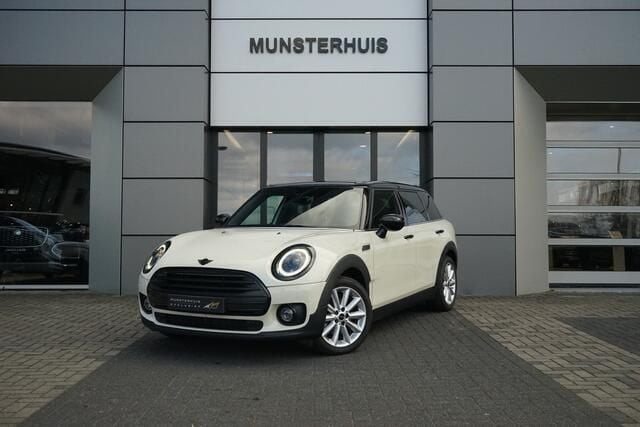 Wit, metallic lak Gebruikt 2023 Mini Cooper Clubman Classic Stationwagen | € 25.450 (Goede deal) - Afbeelding 1/4