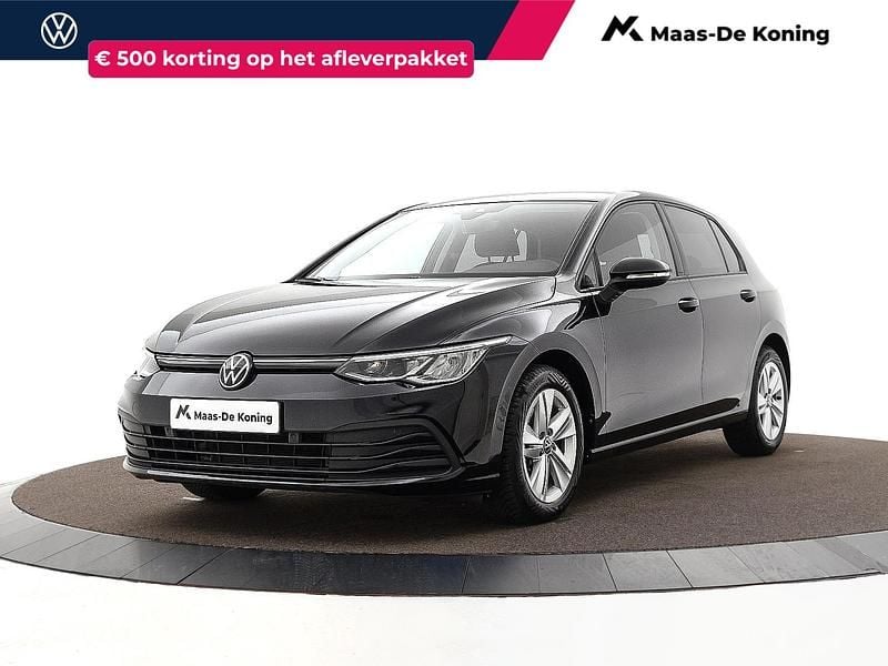 Zwart Gebruikt 2023 VW Golf VIII Life Hatchback | € 21.740 (Eerlijke prijs) - Afbeelding 1/3