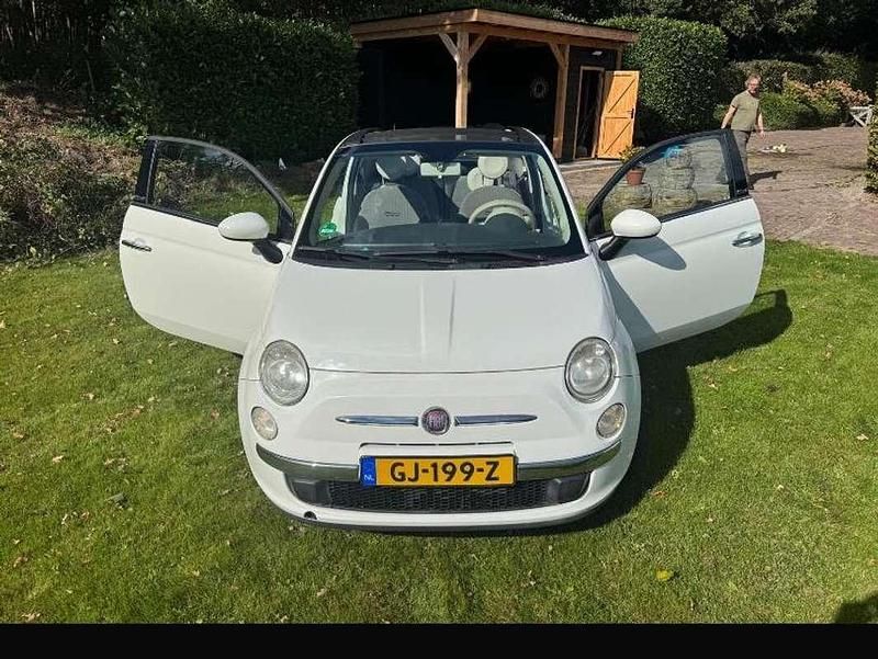 Wit Gebruikt 2010 Fiat 500 Pop Hatchback | € 5.250 (Eerlijke prijs) - Afbeelding 1/4