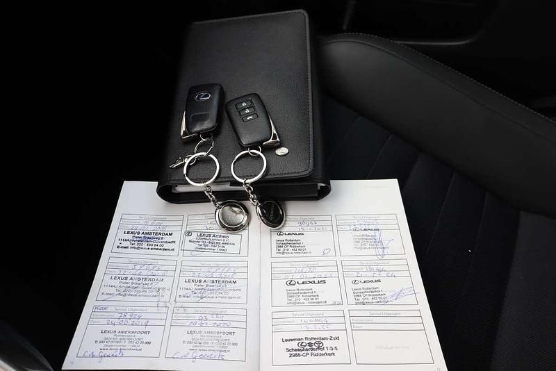 Occasion Lexus IS300h Sport Line 223 PK (164 kW) 2015 Wit Sedan