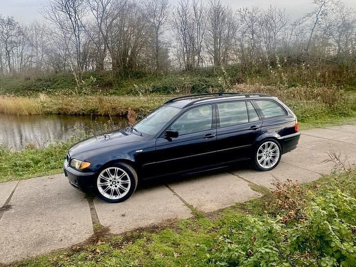 Gebruikt 2002 BMW 330 Stationwagen | € 4.750 (Eerlijke prijs) - Afbeelding 1/4