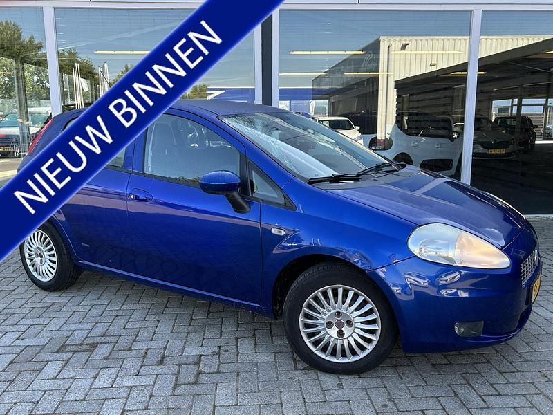 Blauw Gebruikt 2008 Fiat Punto Dynamic Hatchback | € 1.450 (Goede deal) - Afbeelding 1/4