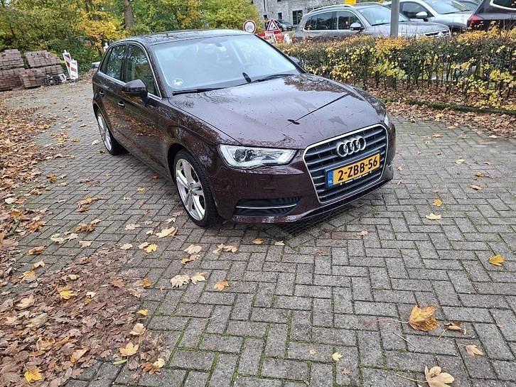 Gebruikt 2014 Audi A3 Attraction | € 8.000 (Super prijs) - Afbeelding 1/4