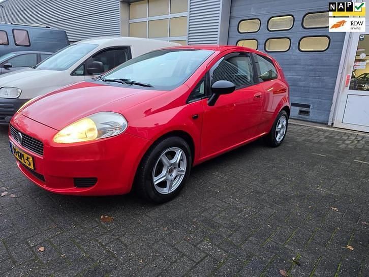 Occasion 2008 Fiat Grande Punto Active Hatchback | € 1.250 (Goede deal) - Afbeelding 1/4