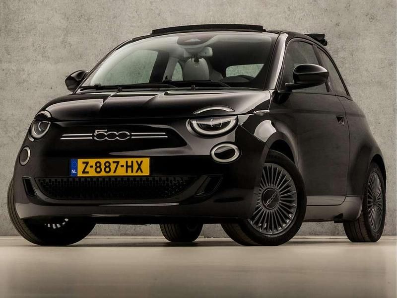 Zwart Gebruikt 2021 Fiat 500e Icon Cabriolet | € 18.945 (Super prijs) - Afbeelding 1/4