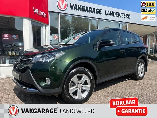 Groen, metallic lak Gebruikt 2013 Toyota RAV4 Executive SUV | € 19.490 (Eerlijke prijs) - Afbeelding 1/4