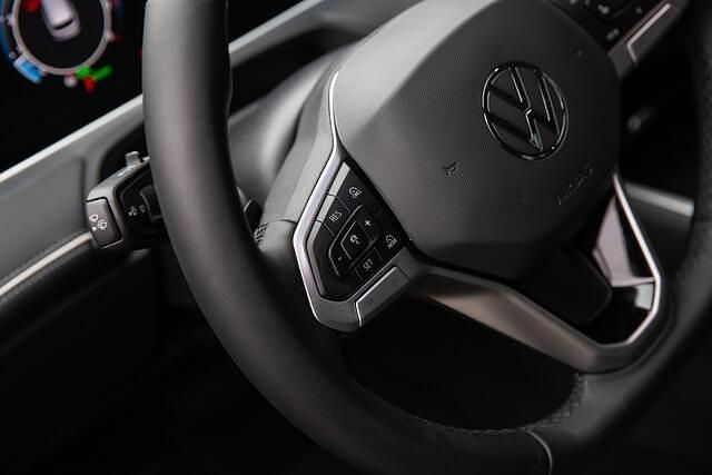 Occasion VW Passat Business 150 PK (110 kW) 2025 Zwart Stationwagen