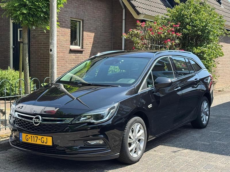 Occasion Opel Astra Business 105 PK (77 kW) 2019 Zwart, metallic lak Stationwagen