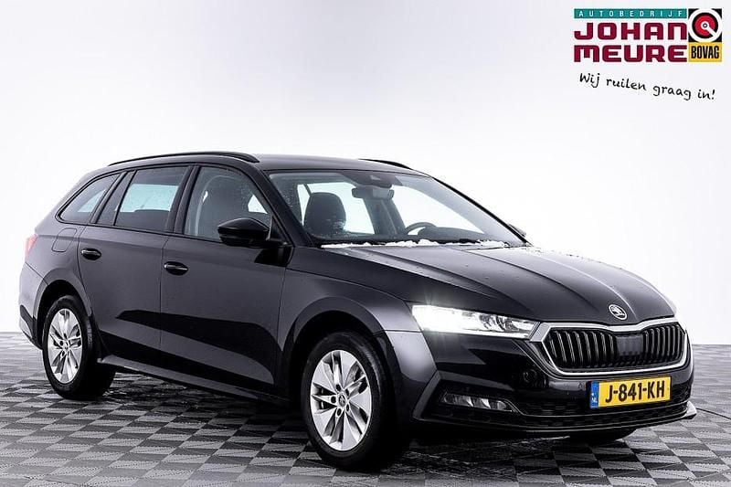Zwart Occasion 2020 Skoda Octavia Business Line Stationwagen | € 18.990 (Goede deal) - Afbeelding 1/4