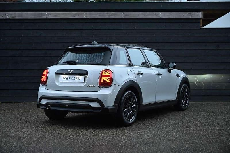 Occasion Mini Cooper Business 136 PK (100 kW) 2022 Wit Hatchback