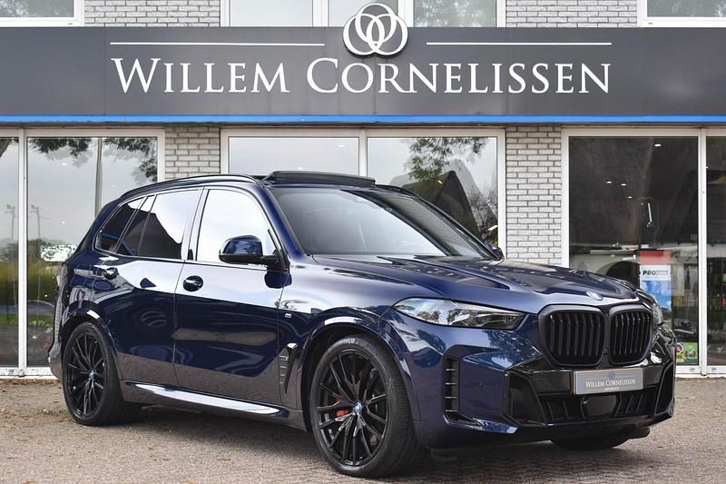 Blauw Occasion 2024 BMW X5 Comfort Edition SUV | € 94.950 (Iets duurder) - Afbeelding 1/4