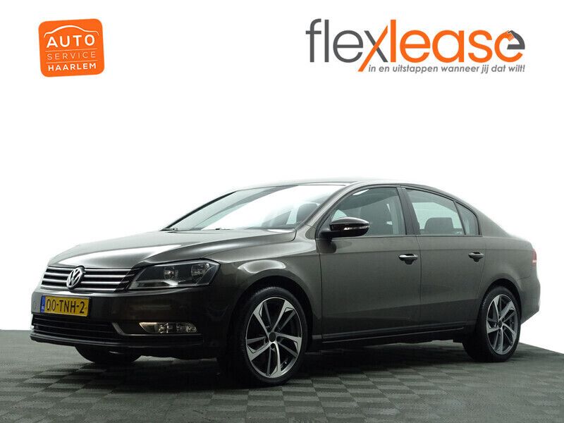 Bruin metallic Gebruikt 2012 VW Passat Comfortline Sedan | € 12.900 (Duur) - Afbeelding 1/4