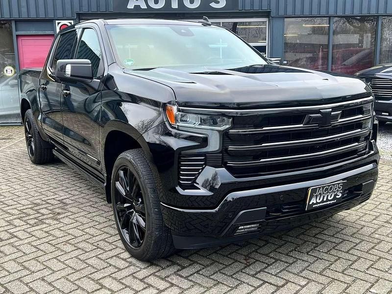 Occasion Chevrolet Silverado 426 PK (313 kW) 2024 Zwart Van