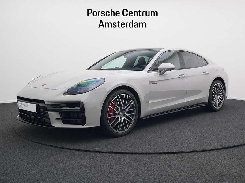 Grijs Gebruikt 2025 Porsche Panamera 4S Sedan | € 169.950 (Eerlijke prijs) - Afbeelding 1/4