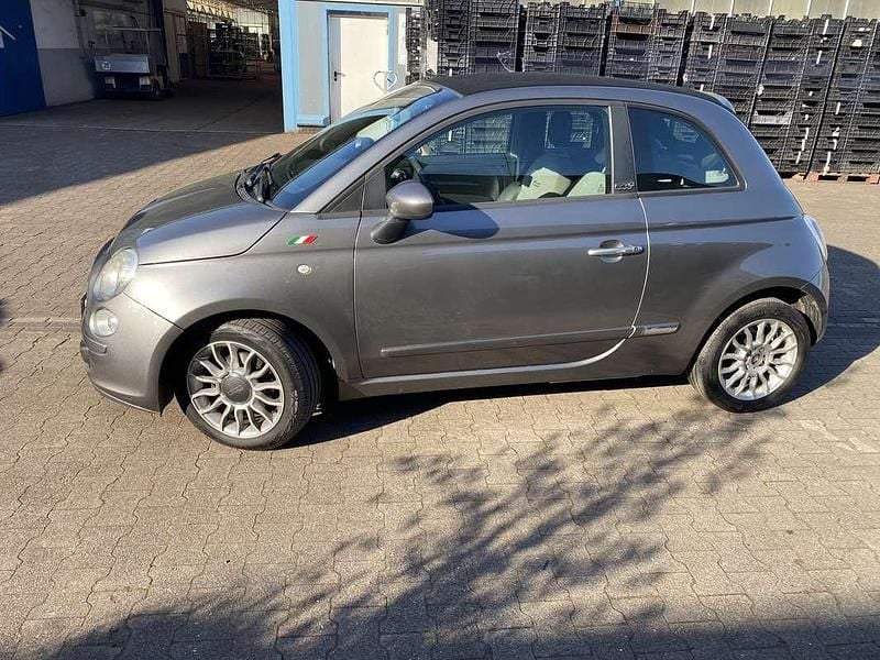 Grijs Gebruikt 2011 Fiat 500 Lounge Hatchback | € 5.750 (Iets duurder) - Afbeelding 1/4