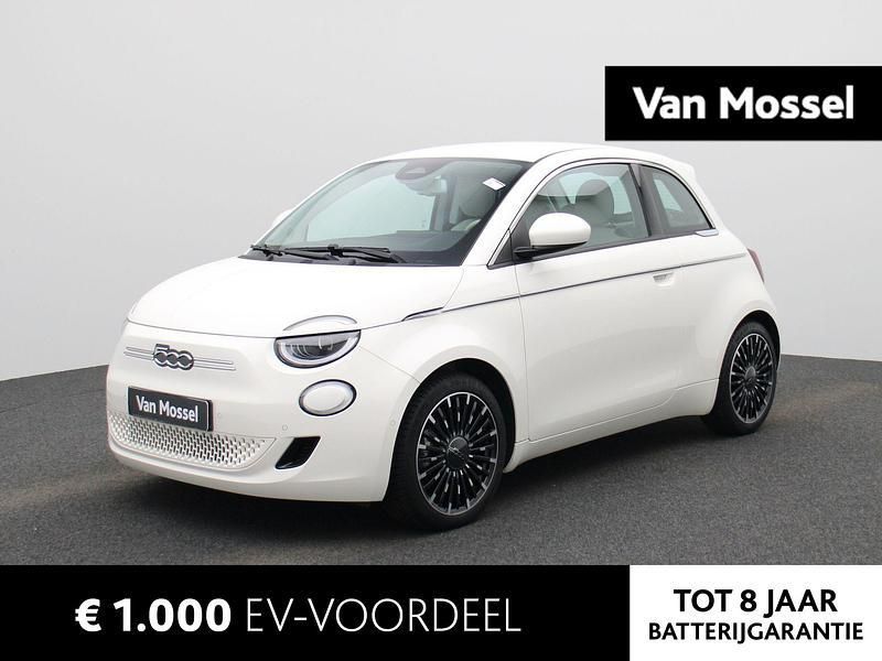 Wit Gebruikt 2023 Fiat 500e La Prima Hatchback | € 24.900 (Eerlijke prijs) - Afbeelding 1/4