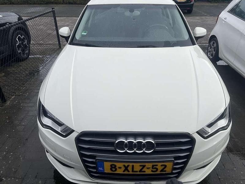 Wit Gebruikt 2014 Audi A3 Sedan | € 7.500 (Super prijs) - Afbeelding 1/4