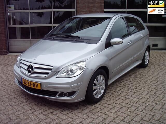 Grijs Gebruikt 2008 Mercedes B170 MPV | € 4.948 (Eerlijke prijs) - Afbeelding 1/4