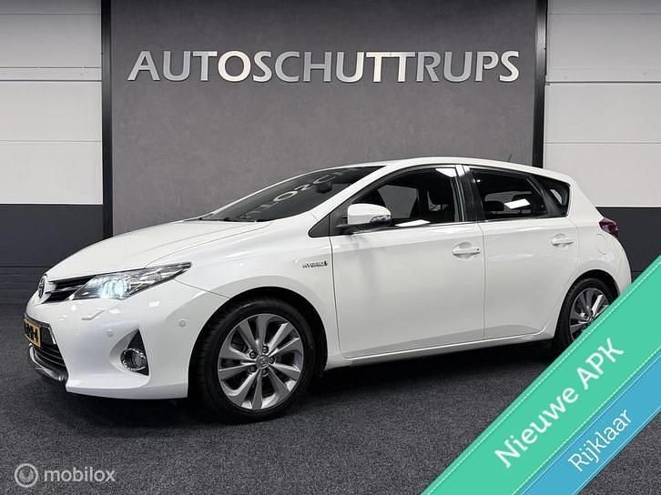 Wit Gebruikt 2013 Toyota Auris Hatchback | € 9.949 (Eerlijke prijs) - Afbeelding 1/4