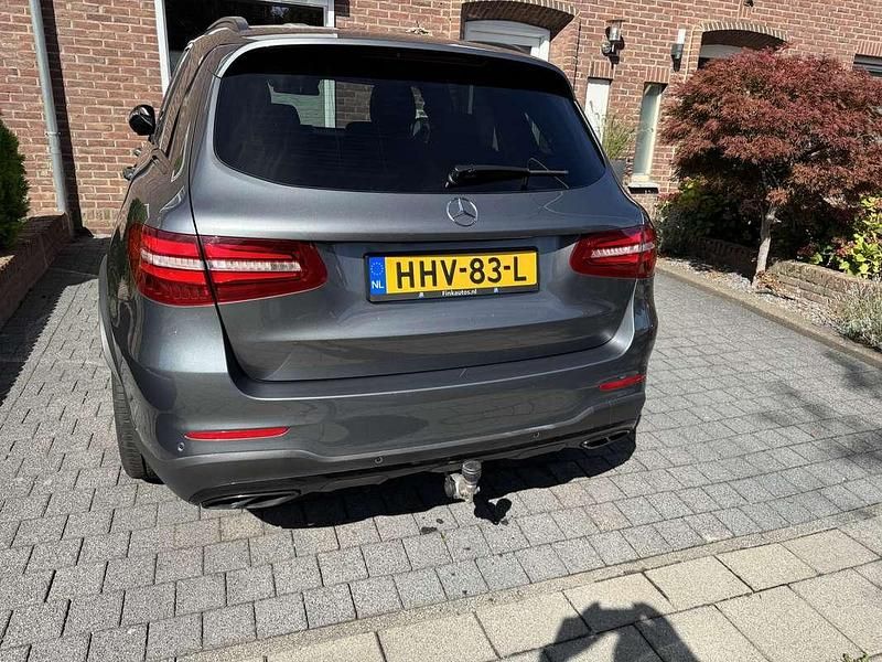 Grijs Gebruikt 2017 Mercedes GLC43 AMG AMG Stationwagen | € 41.000 (Goede deal) - Afbeelding 1/4