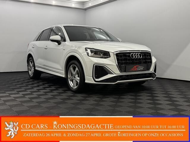 Wit, metallic lak Gebruikt 2024 Audi Q2 S-Line SUV | € 28.950 (Goede deal) - Afbeelding 1/4