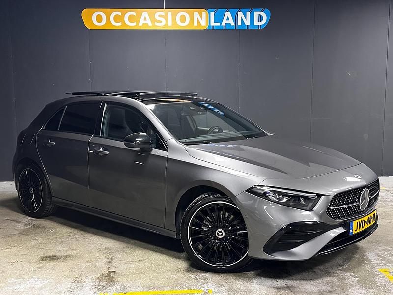 Occasion Mercedes A250 AMG line 163 PK (119 kW) 2023 Grijs Hatchback