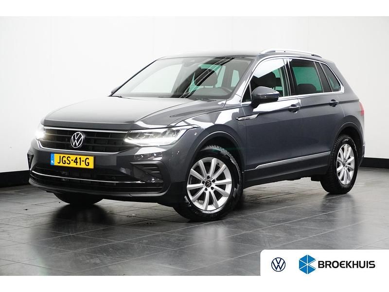 Grijs Gebruikt 2023 VW Tiguan Business SUV | € 35.695 (Super prijs) - Afbeelding 1/4