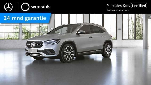 Grijs Gebruikt 2022 Mercedes GLA180 Luxury SUV | € 36.850 (Goede deal) - Afbeelding 1/4